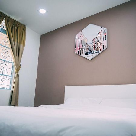 Goodnite Hogwarts Hotell George Town Eksteriør bilde